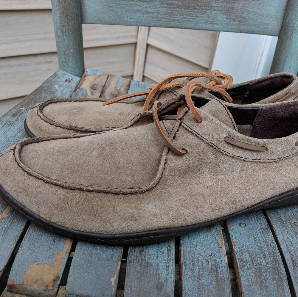 Men's Born Beige Suede Lace Up Shoes Size 11.5M